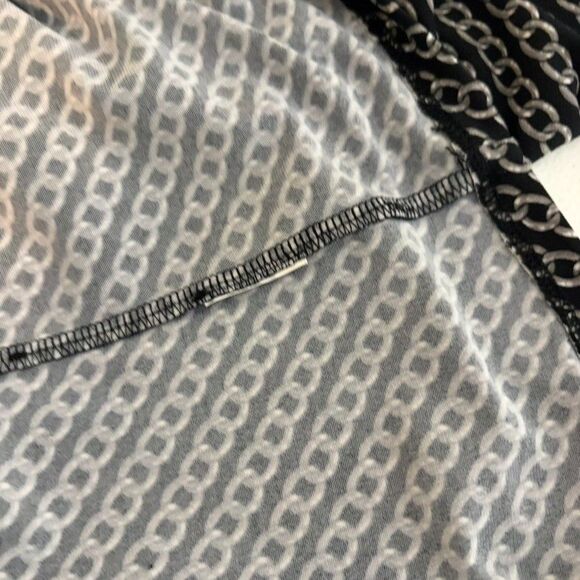 Michael Kors Blouse Women's Small Chain 3/4 Sleeve Flare Career Shirt Top Print - Picture 9 of 9